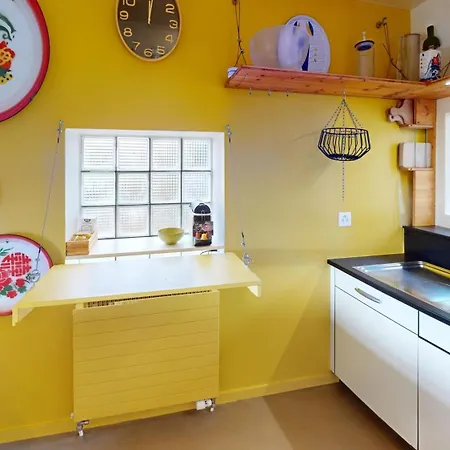 Casa de Férias Peaceful Lakefront Living, Your Retreat! Lr23b Buchillon