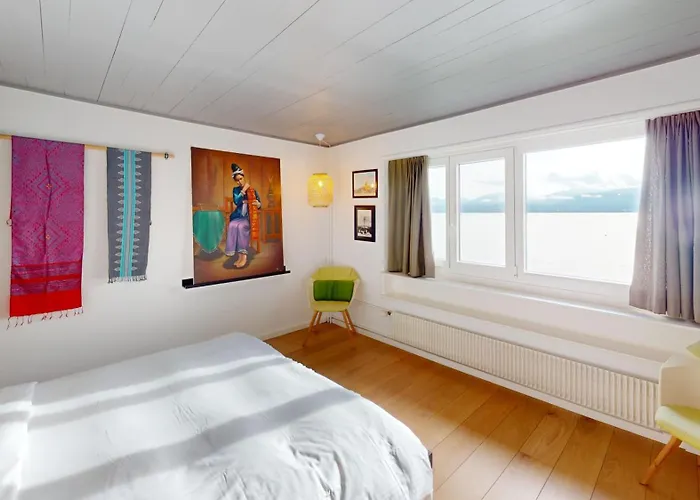 Peaceful Lakefront Living, Your Retreat! Lr23b * Buchillon